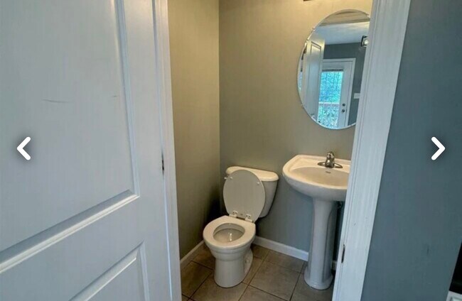 Foto del edificio - 2554 S Flat Rock Rd