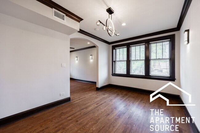 Foto del edificio - 6409 N Talman Ave