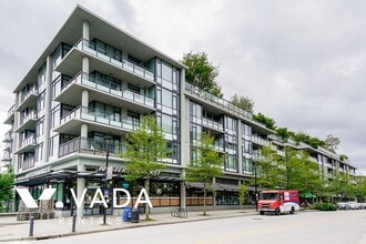 Building Photo - 9009 Cornerstone Mews