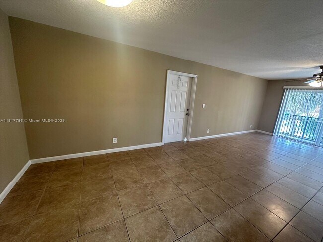 Foto del edificio - 2830 NW 55th Ave