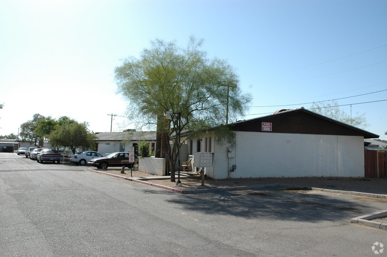 Building Photo - Vista Apartments