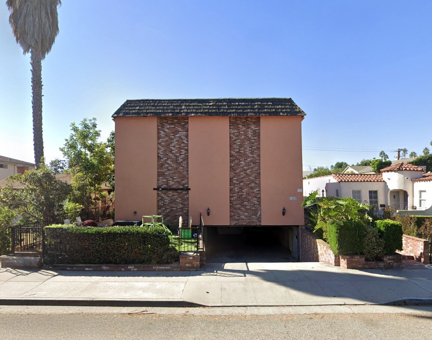 Property Exterior - Berkeley Apartments