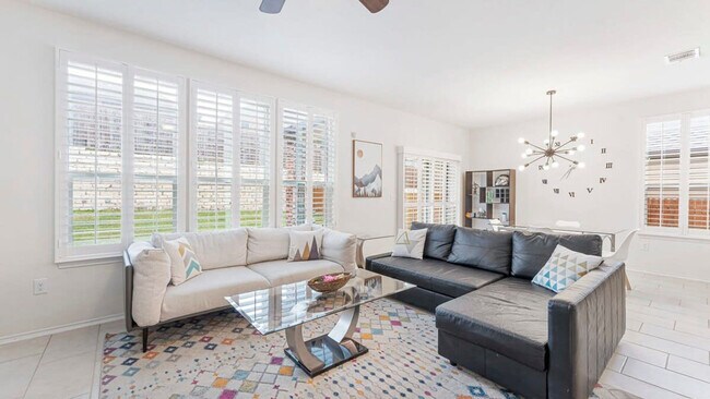 Building Photo - 7301 Altidore Dr