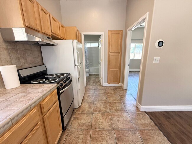 Building Photo - 1/BD 1/BA COZY CASITA W/ UTILITIES INCLUDED