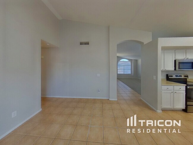 Foto del edificio - 12209 W Edgemont Ave
