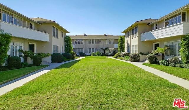 Foto del edificio - 5012 Clinton St