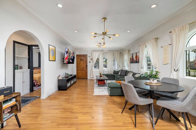 Foto del edificio - 5447 Lime Ave