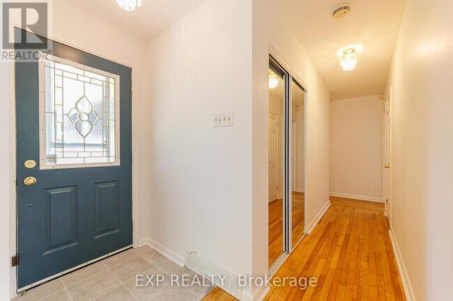 Photo du bâtiment - 2097 Kingsley Rd