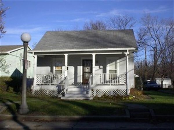Foto principal - 604 S Walnut