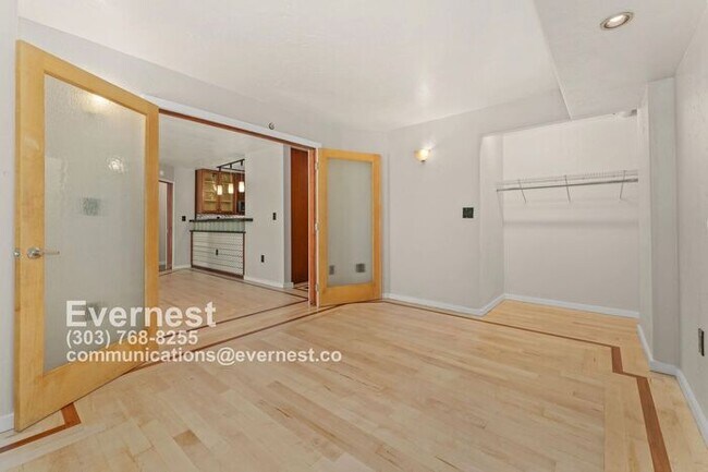 Foto del edificio - 601 W 11th Ave