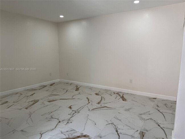 Foto del edificio - 9675 NW 19th Pl