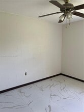 Building Photo - 19821 NE 13th Ct