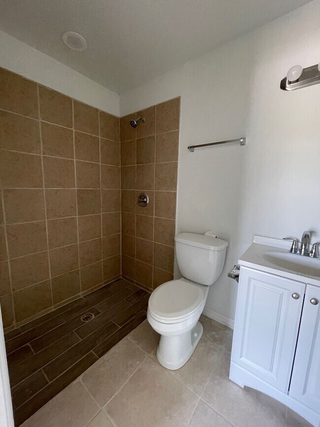 Foto del edificio - 3055 Morning Glory Dr