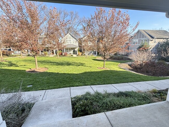 Building Photo - East Nashville home tucked away in an ador...