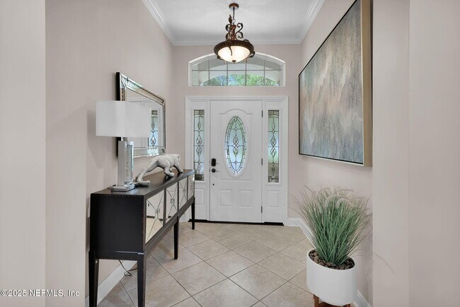 Foto del edificio - 526 Oakmont Dr
