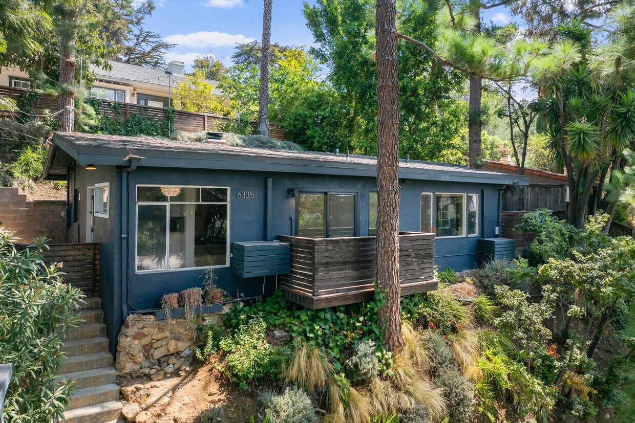Foto principal - Hollywood Hills Treehouse: Mid-Century Cha...