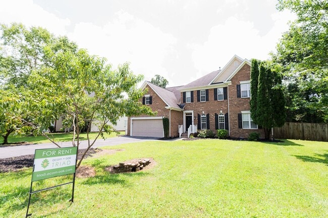 Spacious beautiful 5 bedroom 2.5 bath home... - Spacious beautiful 5 bedroom 2.5 bath home...