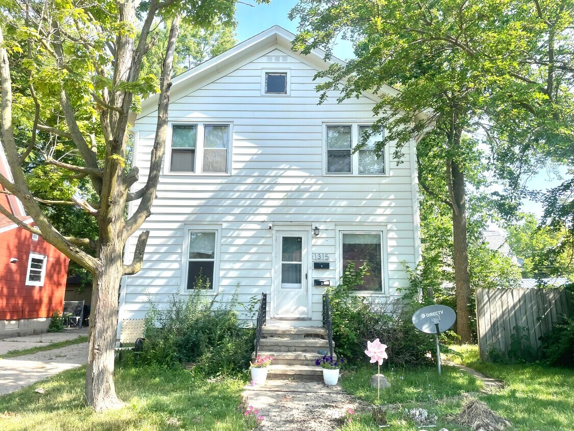 Foto principal - 1315 E Stockbridge Ave