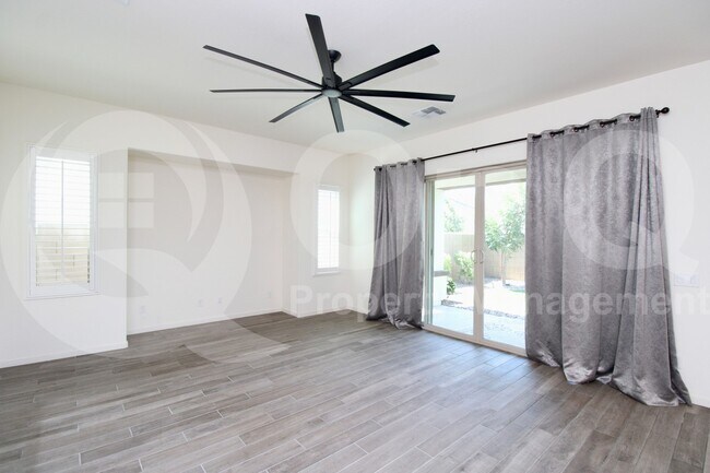 Foto del edificio - 21119 E Poco Calle
