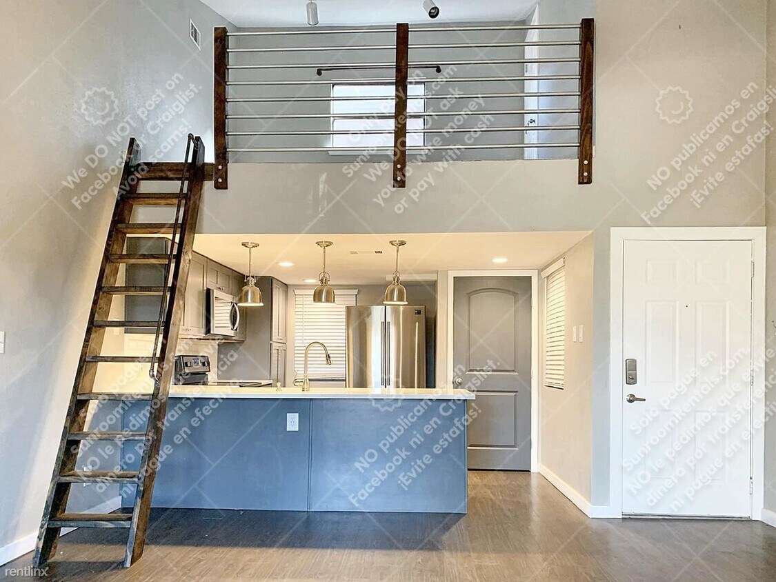 Foto principal - 2 br, 2 bath Townhome - 2508 W 12th St 306...