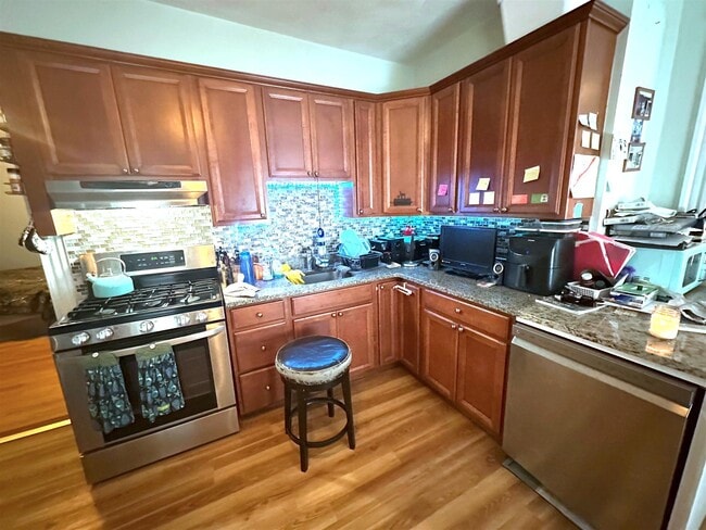 Foto del edificio - 326 Highland Ave