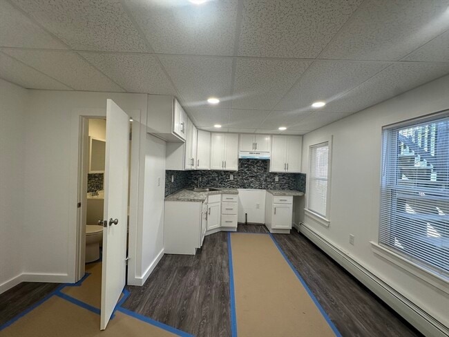 Building Photo - 109 Mechanic St