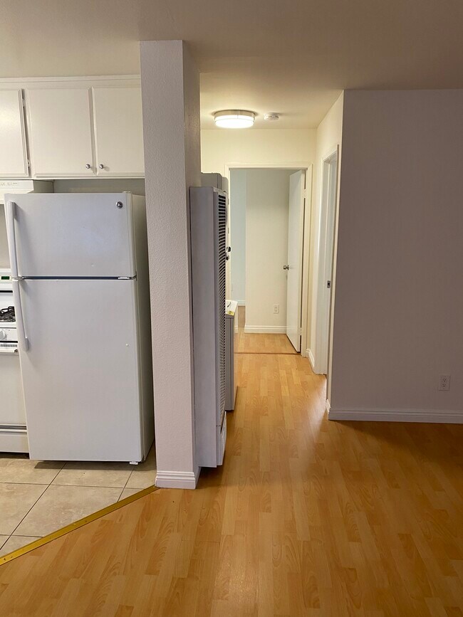 Foto del edificio - 4942 Maplewood Ave