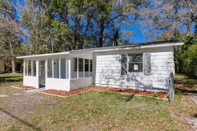 Foto del edificio - 3507 Broadway Ave