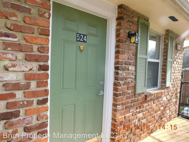 Building Photo - 524 E Red Bud Rd
