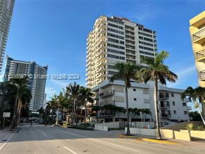 Photo - 6424 Collins Avenue Apt #A303, Miami, FL 33141 - 1 BR 1.5 BA Condo