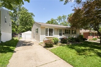 Building Photo - 1056 Endicott Dr