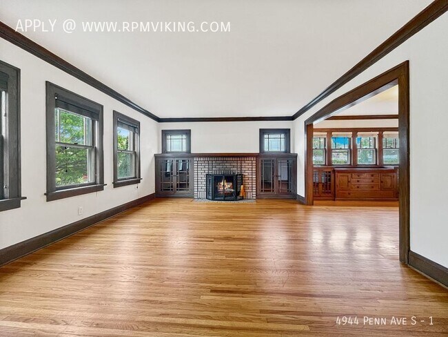 Foto del edificio - Exceptional 2br 1ba Lower Duplex Unit ~Dep...