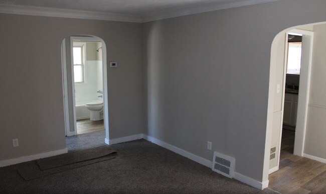 Foto del edificio - 6780 Rutherford St