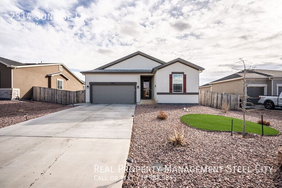 Foto principal - Charming 3-Bed, 2-Bath Gem on Pueblo’s Nor...