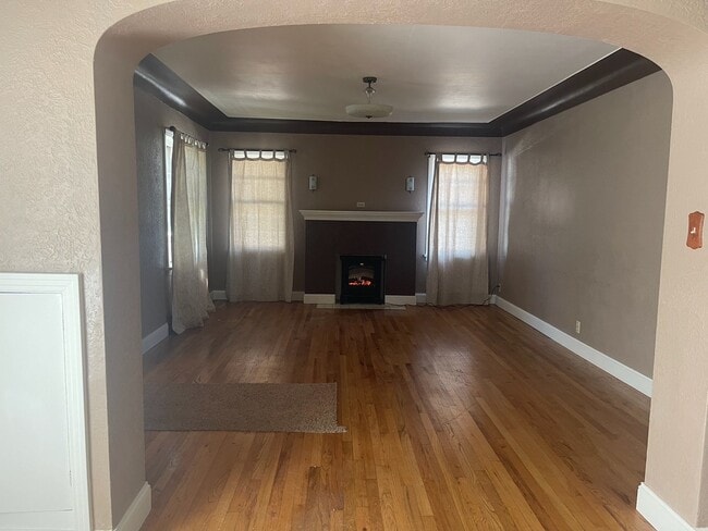 Building Photo - 749 Alderson Ave