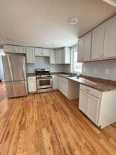 Building Photo - 15 Buckingham St