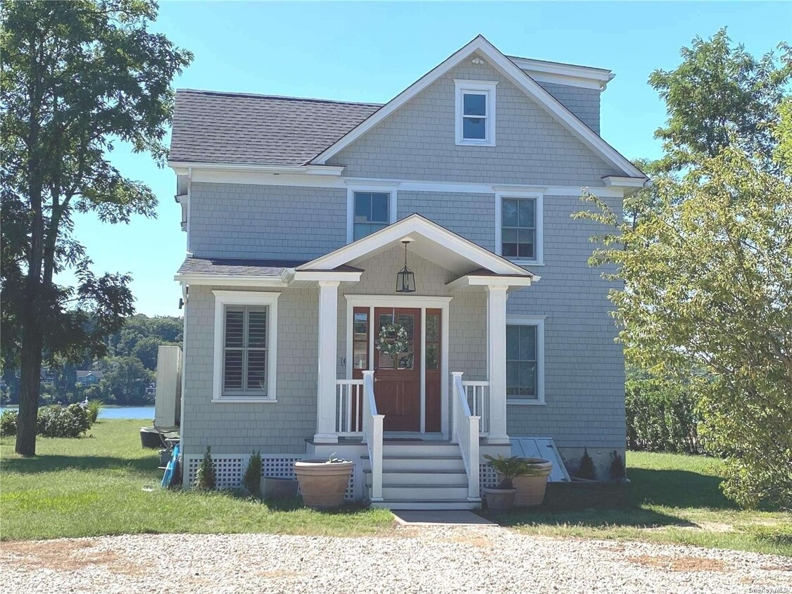 Primary Photo - 30 Quincy Ave