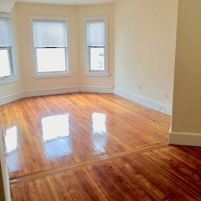 Foto del edificio - 299 Lexington St