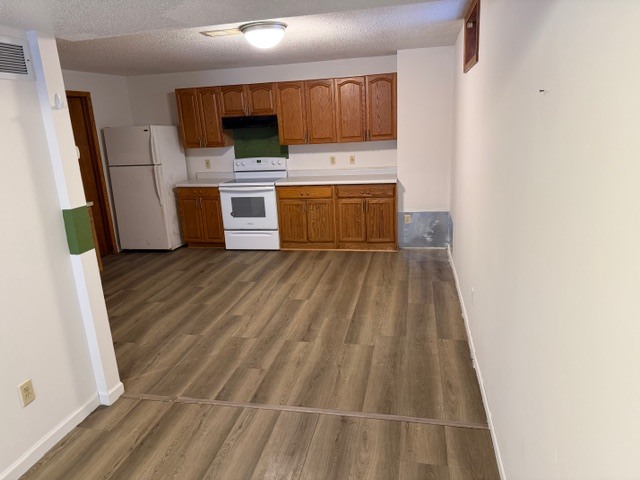 Building Photo - (610) Dodge Center 4 Plex (Section 2)