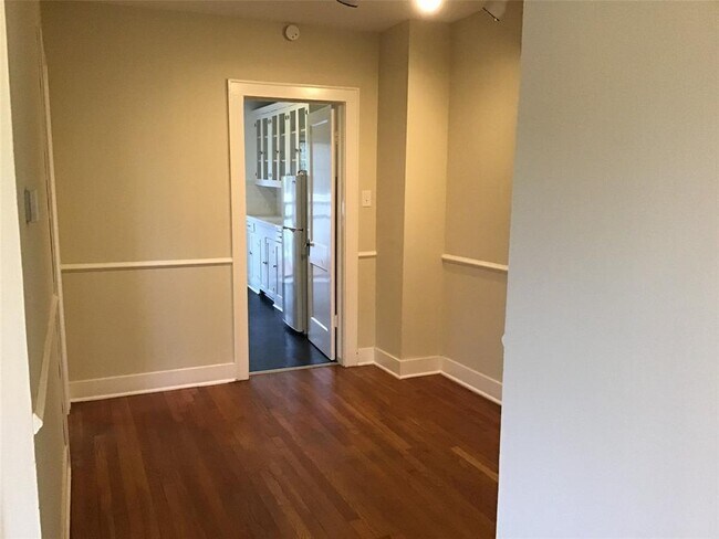 Foto del edificio - 1753 W Alabama St