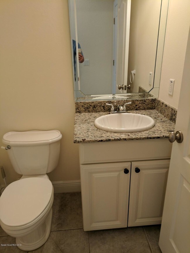 Building Photo - 1375 Isabella Dr