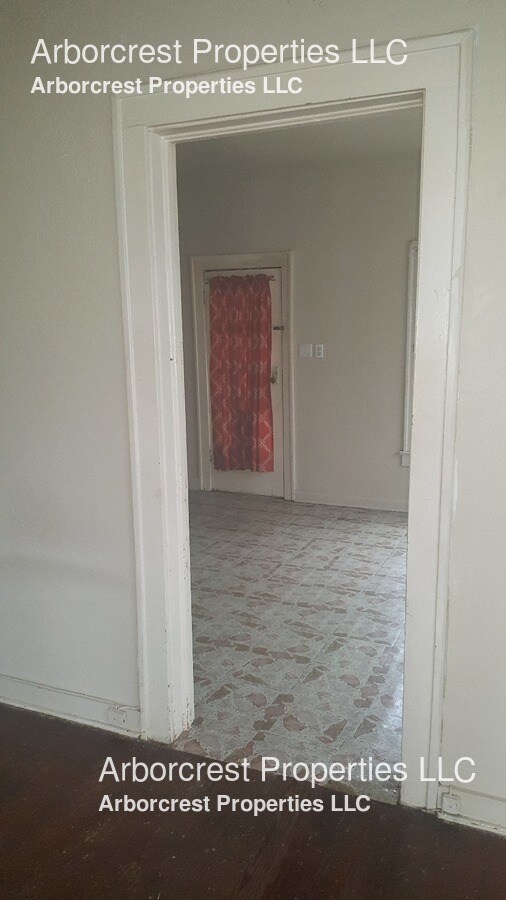 Foto del edificio - 2326 Kirby St