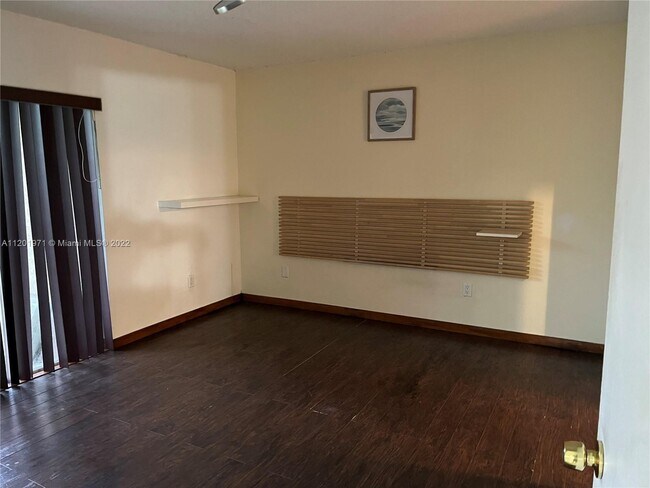 Foto del edificio - 8401 SW 107th Ave