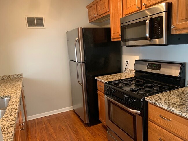 Building Photo - 47 Orchard Terrace