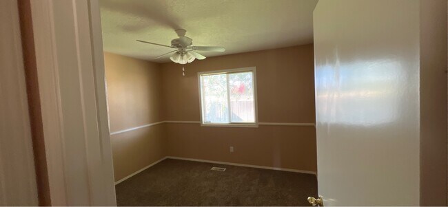 Building Photo - 331 N Campbell Ave