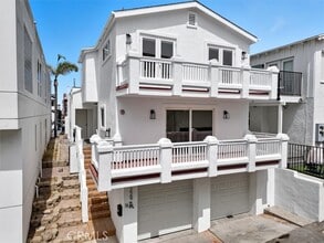 Building Photo - 229 16th Pl