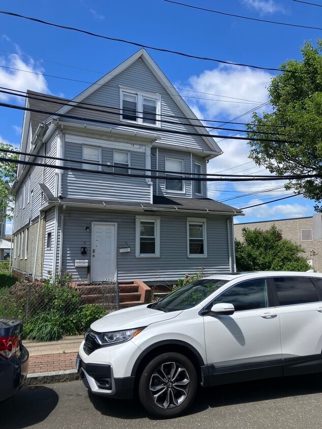Primary Photo - 93 Baldwin St