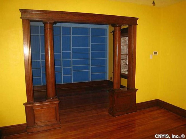 Building Photo - 130 Berkshire Ave