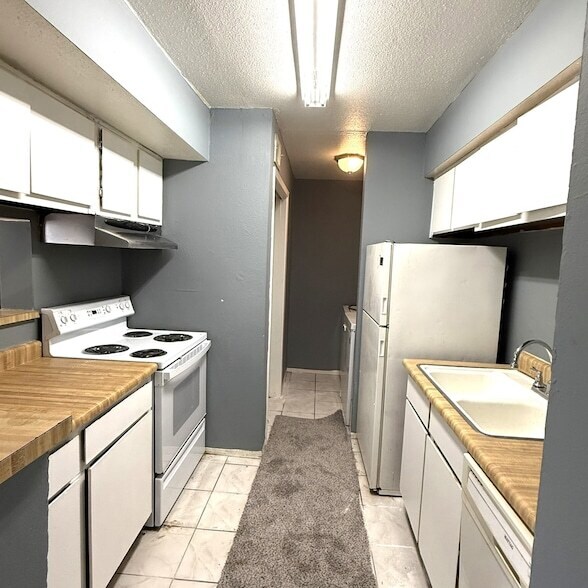 Foto del edificio - 10603 S Wilcrest Dr