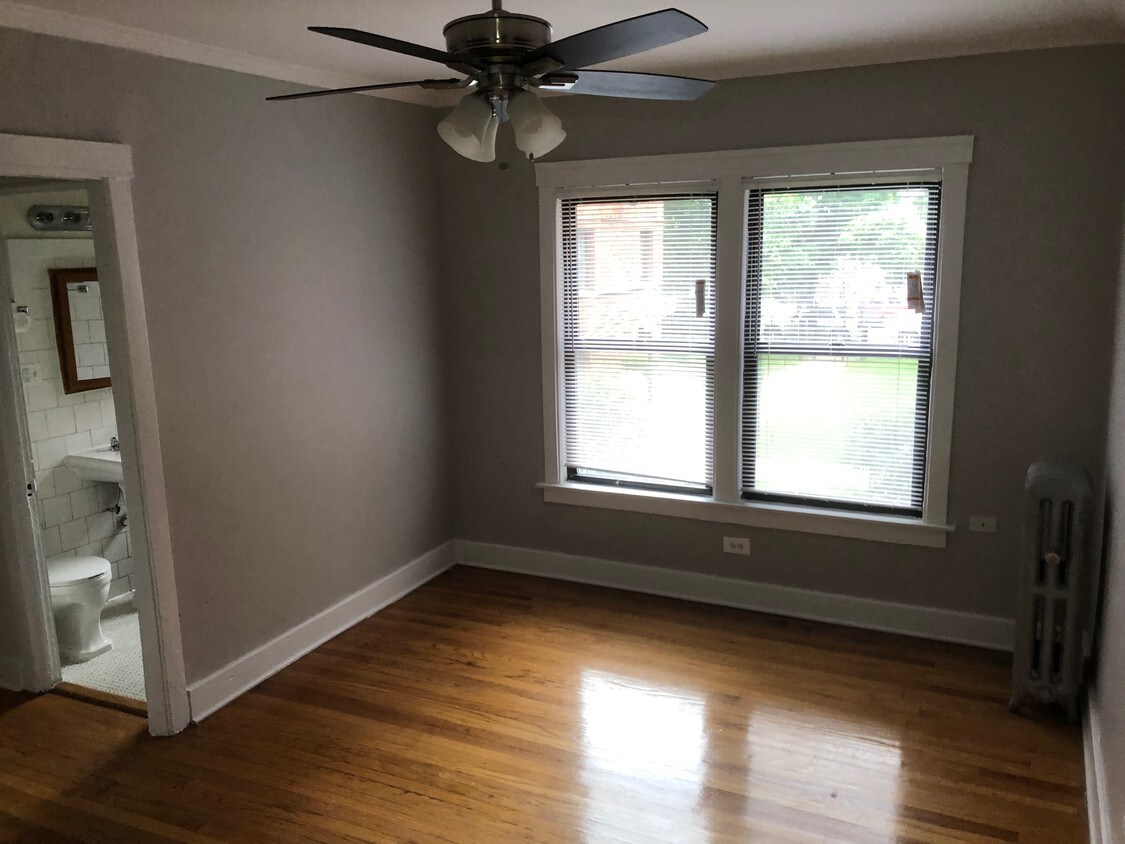 1706 W Albion Ave, Chicago, IL 60626 Apartments in Chicago, IL